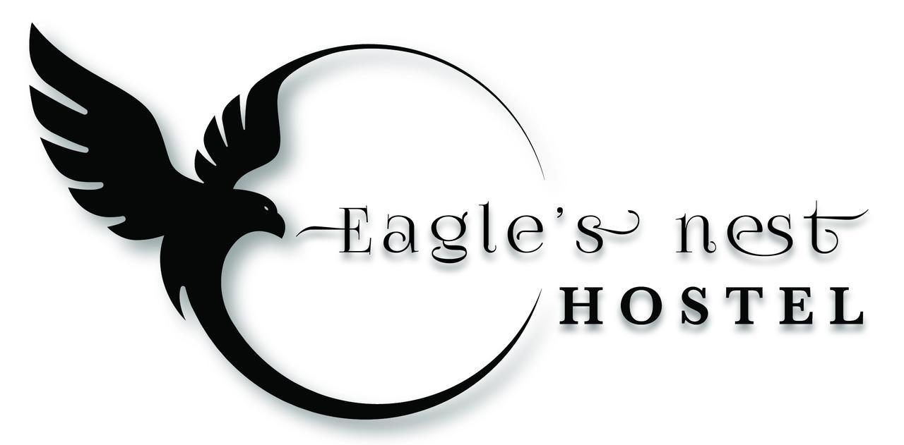 Eagle'S Nest Hostel Postojna Exterior photo